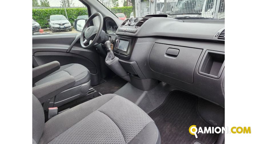 Mercedes 5 posti autocarro | Altro Altro