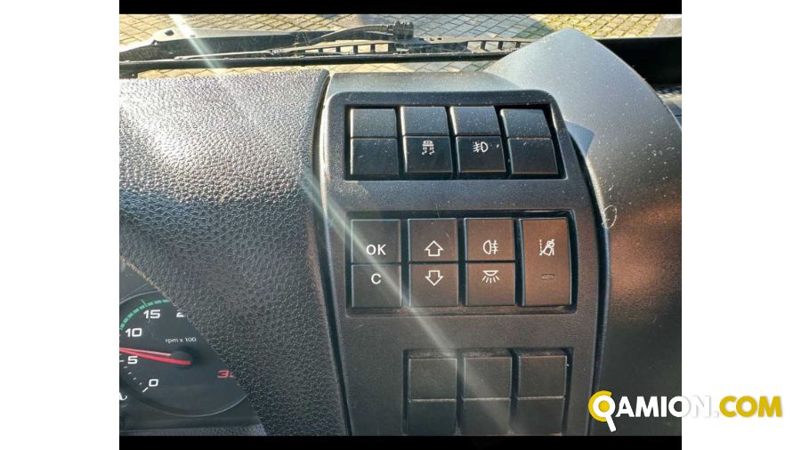 Iveco ML75E16/P - CASSONE CON GRU | TENTORI