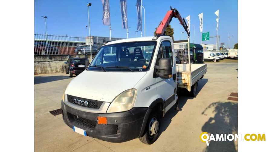 Iveco 35C17 CASSONE FISSO CON GRU 35C17 CASSONE FISSO CON GRU | Altro Altro | Milano Industrial S.P.A.