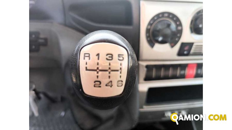 Iveco 35C17 CASSONE FISSO CON GRU 35C17 CASSONE FISSO CON GRU | Altro Altro | Milano Industrial S.P.A.