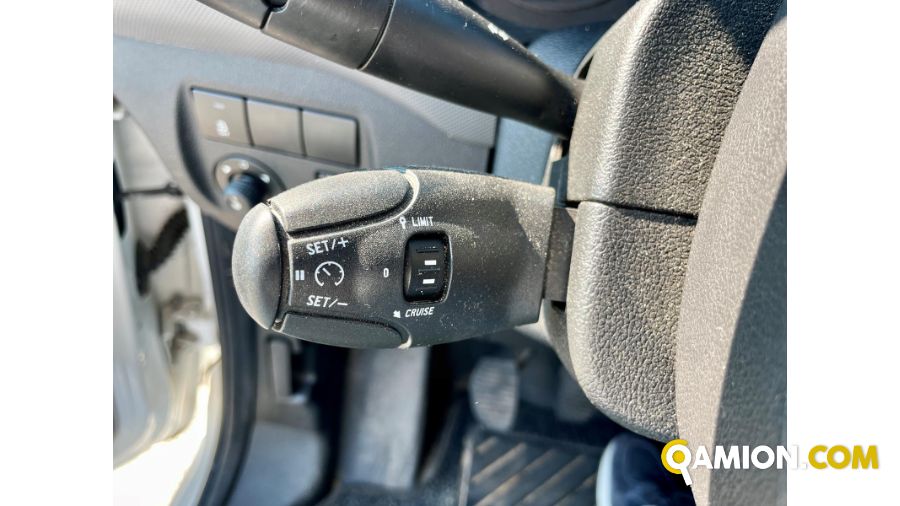 Peugeot Partner 1.6 bluehdi 100cv L1  Partner 1.6 bluehdi 100cv L1 