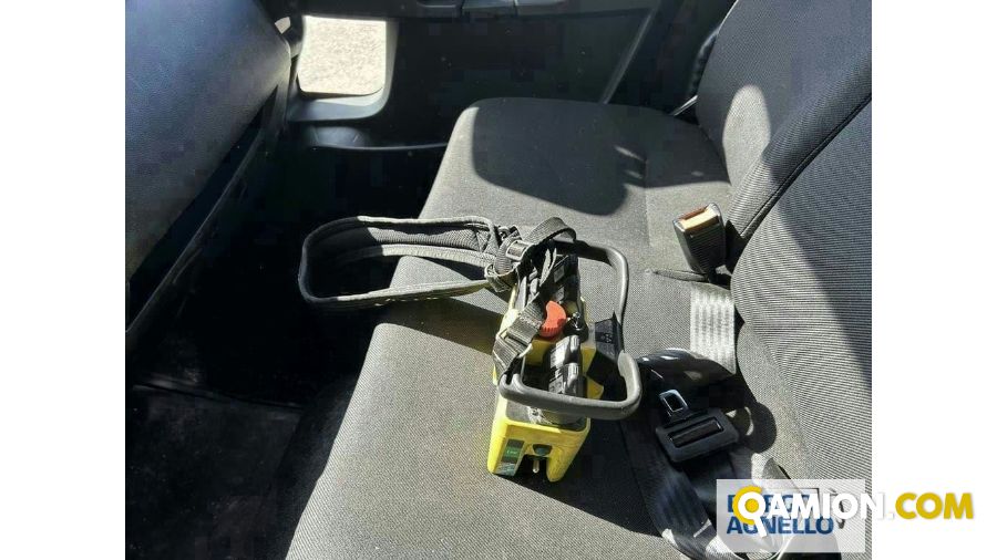 Iveco EUROCARGO ML160E28 EUROCARGO ML160E28 | Motrice Cassone fisso con Gru | Borgo Agnello S.p.A.