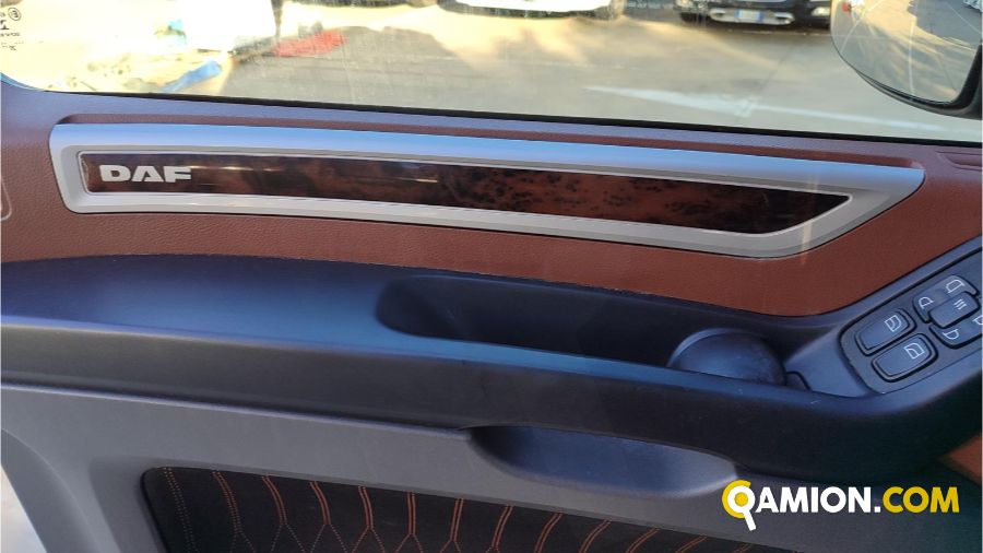 Daf XF  XF  | OVER SRL