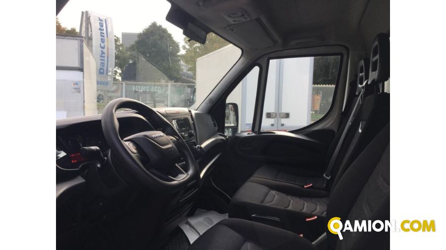 IVECO Daily V 35.14 2019 Daily V 35.14 2019 IVECO DAILY 35C14 CON BOX | Altro Altro | AUTO INDUSTRIALE BERGAMASCA SPA