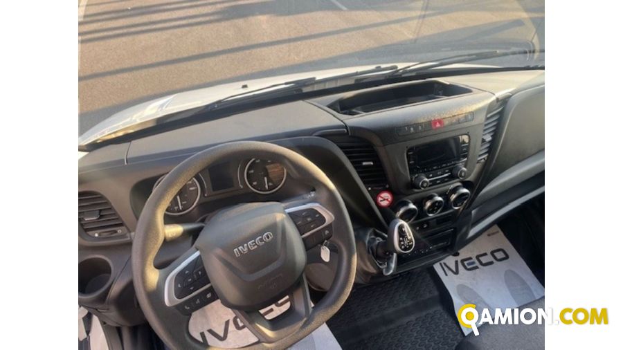 IVECO Daily V 70.18 HI-MATIC 2022 Daily V 70.18 HI-MATIC 2022 DAILY 72C18 AUTOMATICO CON BOX E SPONDA BATTUTA Altro | AUTO INDUSTRIALE BERGAMASCA SPA