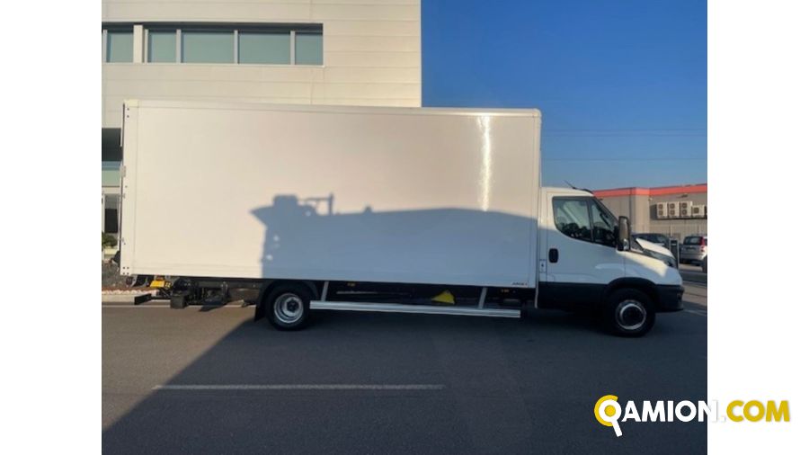 IVECO Daily V 70.18 HI-MATIC 2022 Daily V 70.18 HI-MATIC 2022 DAILY 72C18 AUTOMATICO CON BOX E SPONDA BATTUTA Altro | AUTO INDUSTRIALE BERGAMASCA SPA