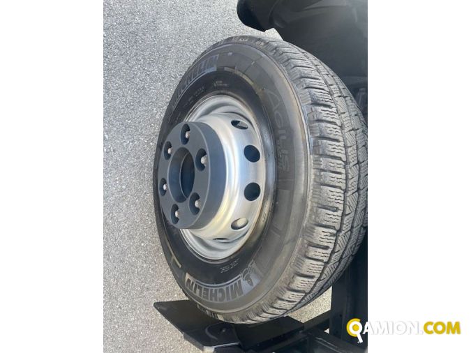 IVECO Daily V 70.18 HI-MATIC 2022 Daily V 70.18 HI-MATIC 2022 DAILY 72C18 AUTOMATICO CON BOX E SPONDA BATTUTA Altro | AUTO INDUSTRIALE BERGAMASCA SPA