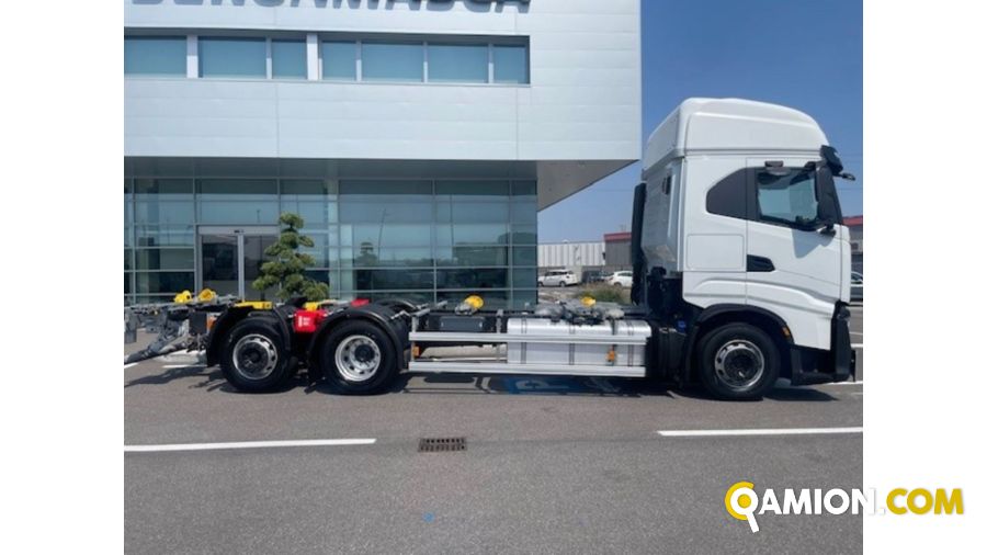 Iveco S-Way AS 260 MOTRICE S WAY 480 CV CASE MOBILI AUTOM+INTARDER Altro | AUTO INDUSTRIALE BERGAMASCA SPA